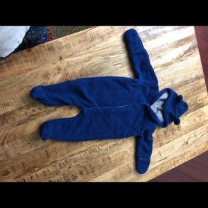 (Magnificent baby) size 9 month baby boy footies
